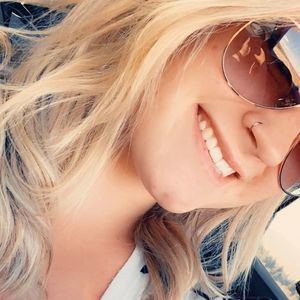 Meet your Posher, Briana